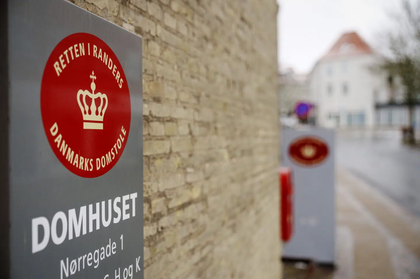 Lørdag holdt Retten i Randers et langvarigt grundlovsforhør, som endte med varetægtsfængsling af tre unge. (Arkivfoto).
