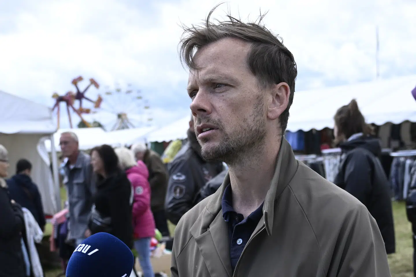 Justitsminister Peter Hummelgaard (S) udtalte sig om overfaldet på statsminister Mette Frederiksen (S), da han søndag var en tur forbi Dragør Marked.