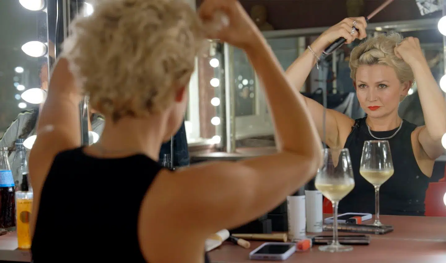 Signe Bramsen er en af kvindelige stjerner, der fortæller sin historie i DRs dokumentar.