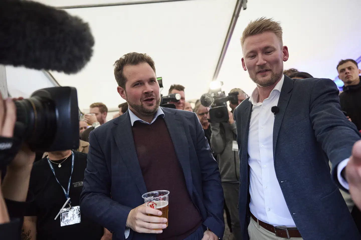 Dansk Folkepartis spidskandidat, Anders Vistisen, får som ventet partiets ene mandat i EU-Parlamentet efter valget søndag. Han ses her til DF's valgfest søndag aften.