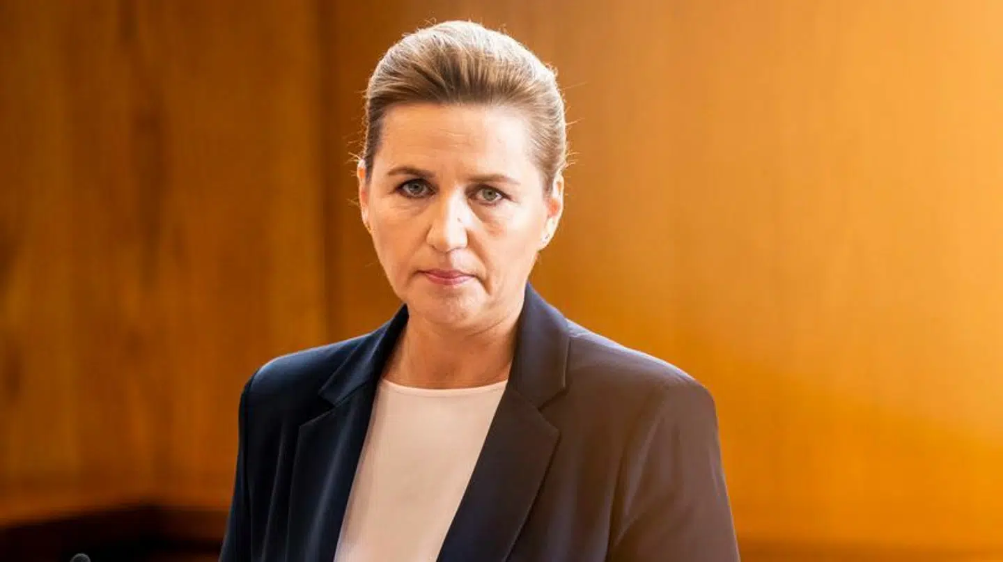 Mette Frederiksen er ikke med i videoen.