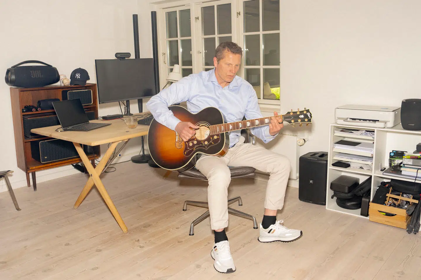 Danske Carsten Olesen er administrerende direktør for lydudstyr til forbrugere hos Harman International. I sin tid som administrerende direktør har han skabt enorm vækst og fordoblet omsætningen.