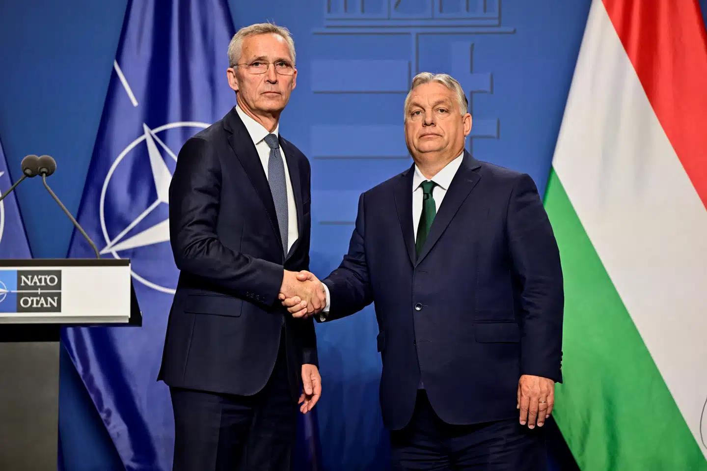 Natos generalsekretær, Jens Stoltenberg, mødes onsdag med Ungarns premierminister, Viktor Orbán, i Budapest.