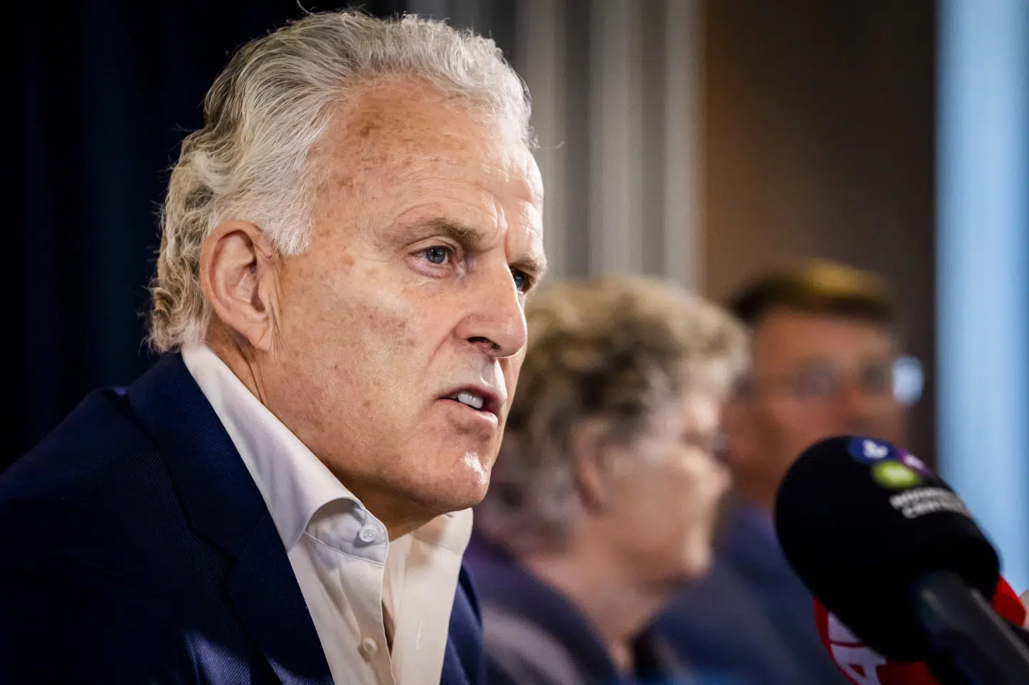 Krimijournalist Peter R. de Vries blev 64 år. Han var kendt for sit arbejde med af afsløre den kriminelle underverden. (Arkivfoto).