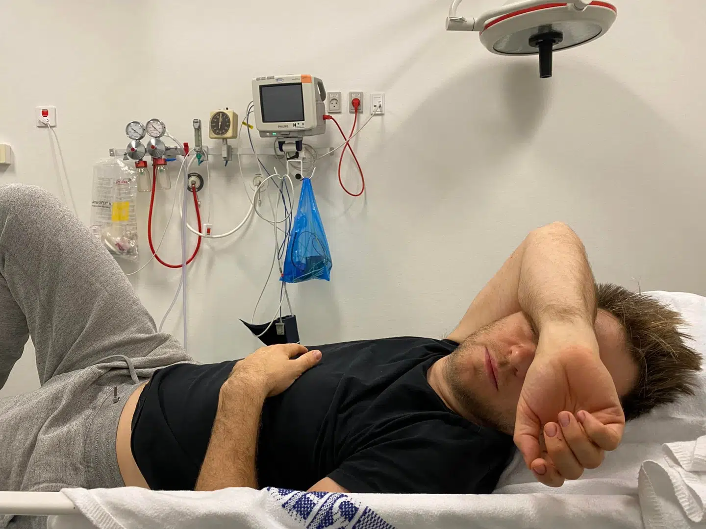 Mads Ellesøe måtte utallige gange forbi hospitalet under sin hjernerystelse.