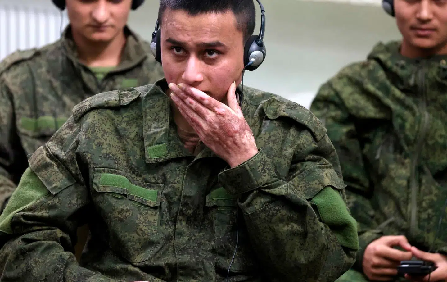 Rusland rekrutterer lejesoldater fra 22 forskellige lande til krigen i Ukraine – ofte under falske forudsætninger, viser europæiske og ukrainske efterretninger. Flere lande siger nu fra på finten. Manden på billedet er en nepaleser i ukrainsk fangenskab.