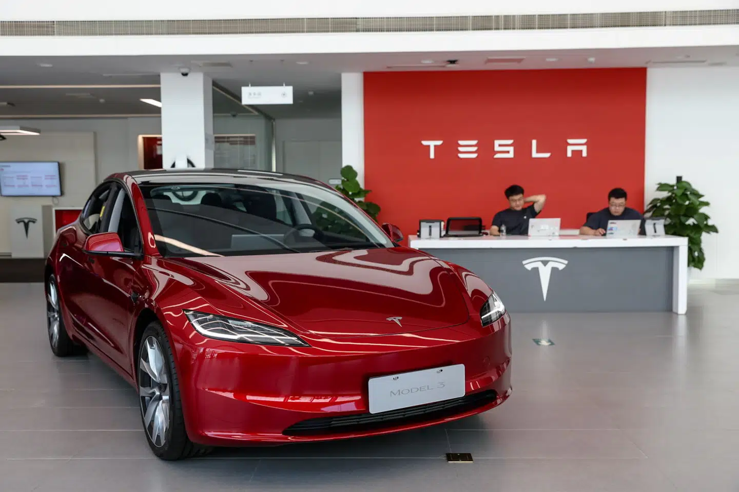 Prisen på Tesla Model 3 er sat op. Højst sandsynligt på grund af kommende EU-told.