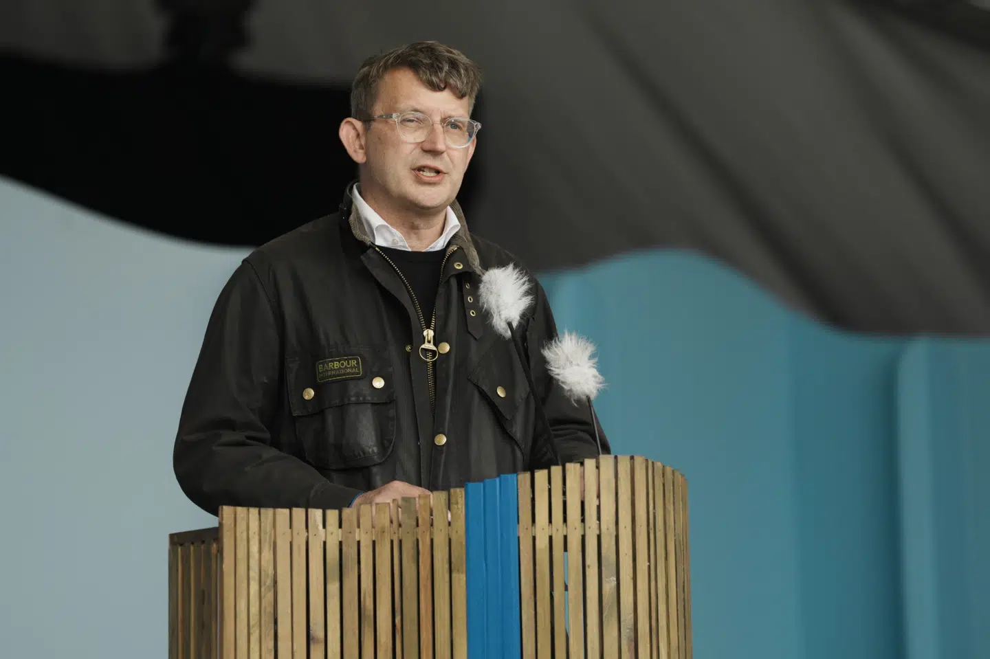 Forsvarsminister Troels Lund Poulsen holder (V) lancerede fra talerstolen på Folkemødet på Bornholm nye kriseråd til danskerne. Senere lørdag uddybes rådene på et pressemøde med forsvarsministeren og Beredskabsstyrelsen.