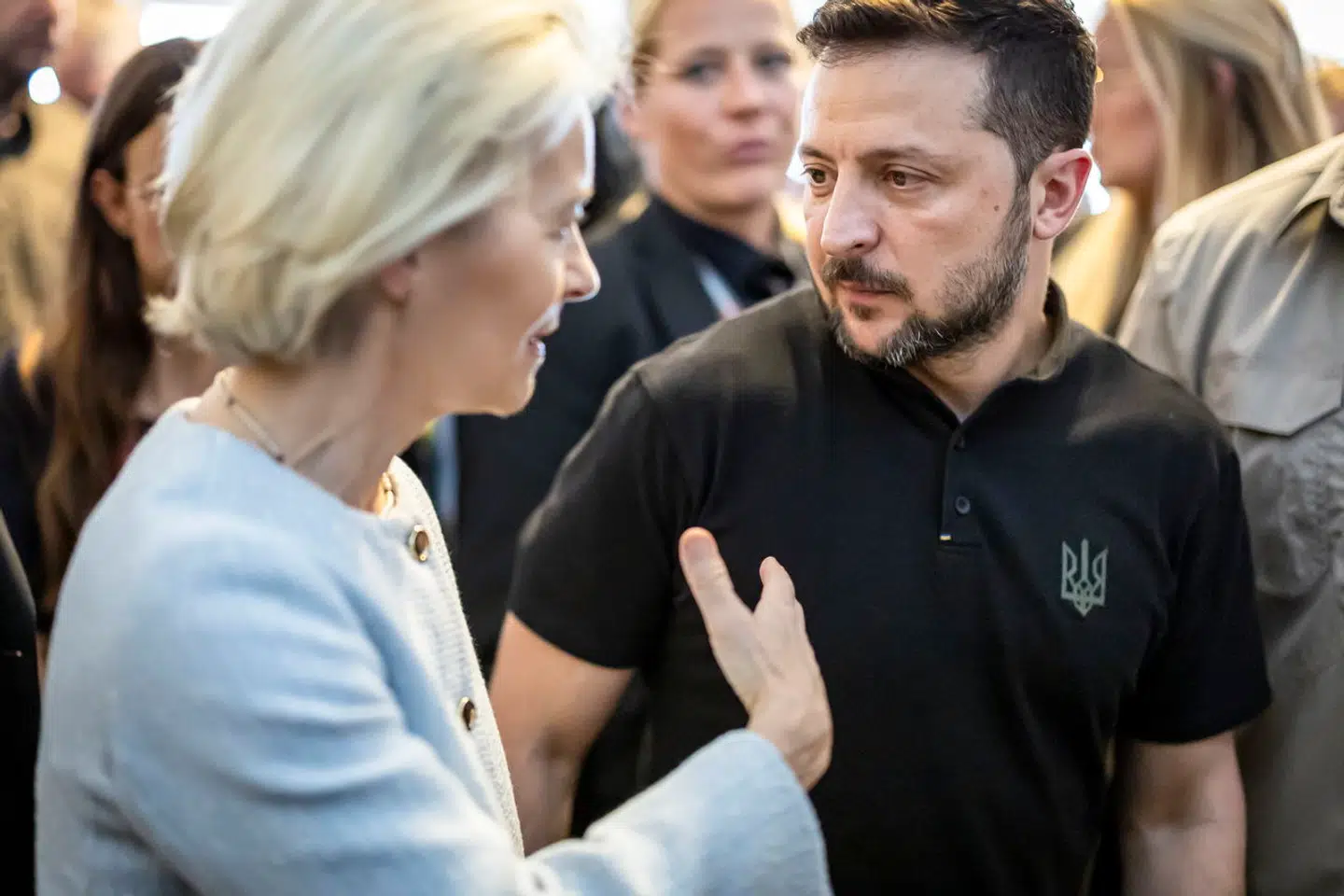 Selvom Zelenskyj har opbakning fra Europa og flere lande i det globale syd, så peger Berlingskes sikkerhedskorrespondent, Simon Kruse, på, at flere lande glimrer ved deres fravalg.