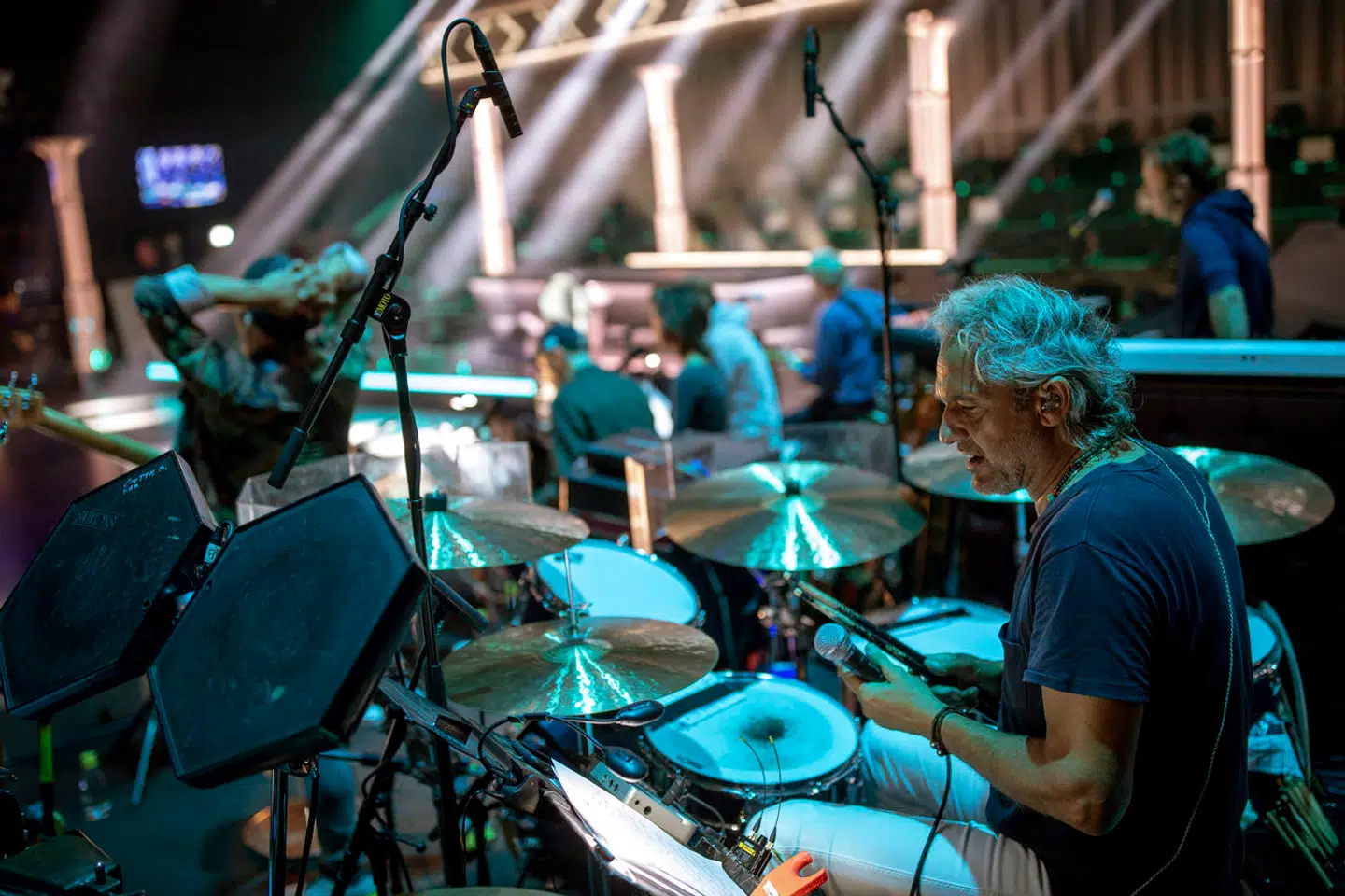 Claes Antonsen var kapelmester og trommeslager i The Antonelli Orchestra, som siden 2005 havde været husorkester i 'Vild med dans'. Men i år er bandet blevet erstattet.