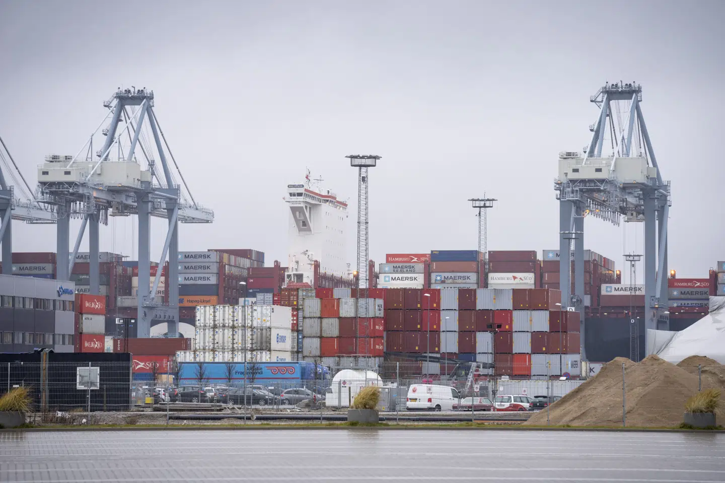 Den planlagte udvidelse af Aarhus Havn sættes på pause "i en årrække", oplyser kommunen. (Arkivfoto).