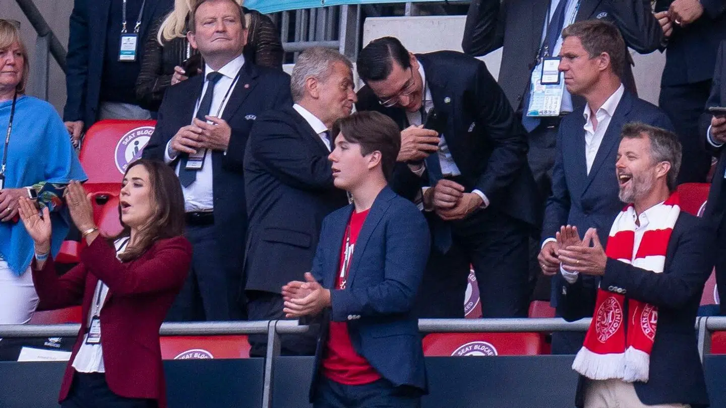 Prins Christian, Kronprins Frederik og Kronprinsesse Mary før semifinalen mellem England og Danmark på Wembley, onsdag den 7. juli 2021. (Foto: Liselotte Sabroe/Ritzau Scanpix)