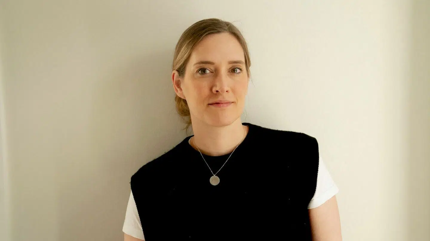 Louise Aggerstrøm Hansen fra Danske Bank har fem råd til, hvordan du sparer penge under din ferie.