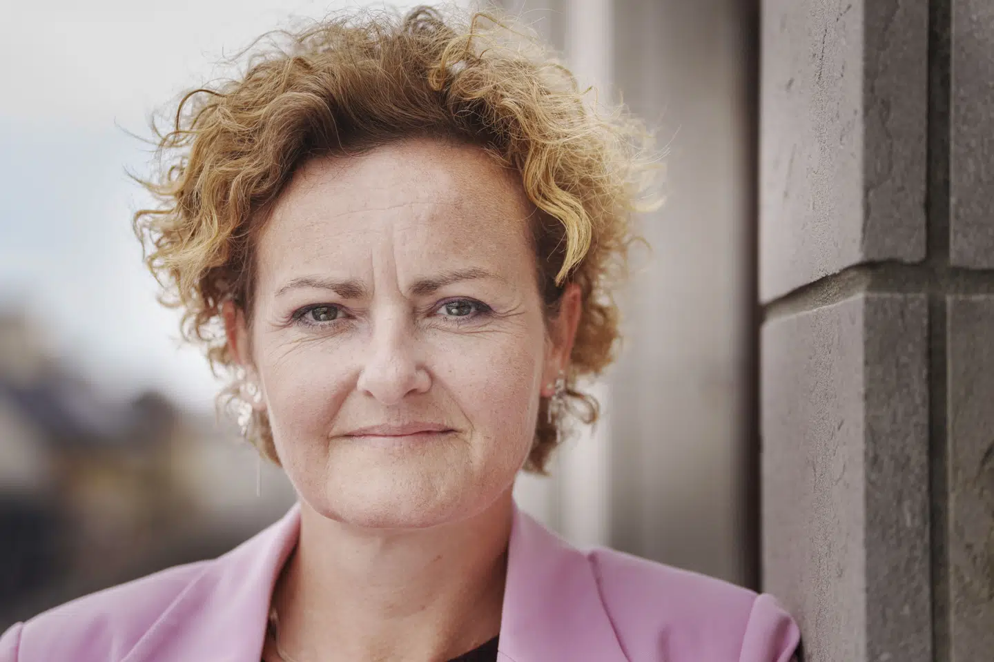 Social- og boligminister Pernille Rosenkrantz-Theil (S) trækker i land med kritiseret forslag. (Arkivfoto).