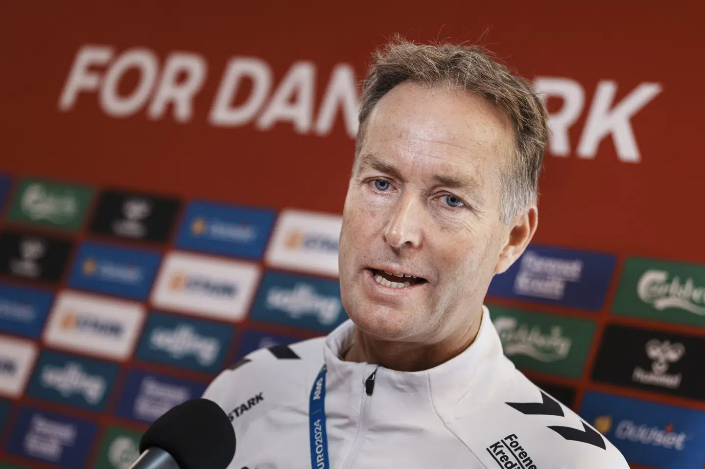 Landstræner Kasper Hjulmand er opsat på at slå Serbien på tirsdag, så Danmark undgår at blive en del af et treerregnestykke - eller risikerer at forlade slutrunden før knockoutfasen.