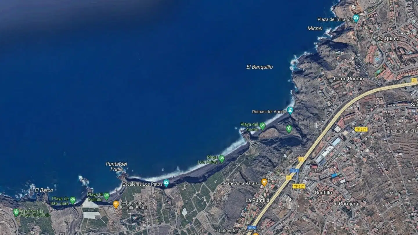 Her ses et oversigtsbillede af stranden på Tenerife.