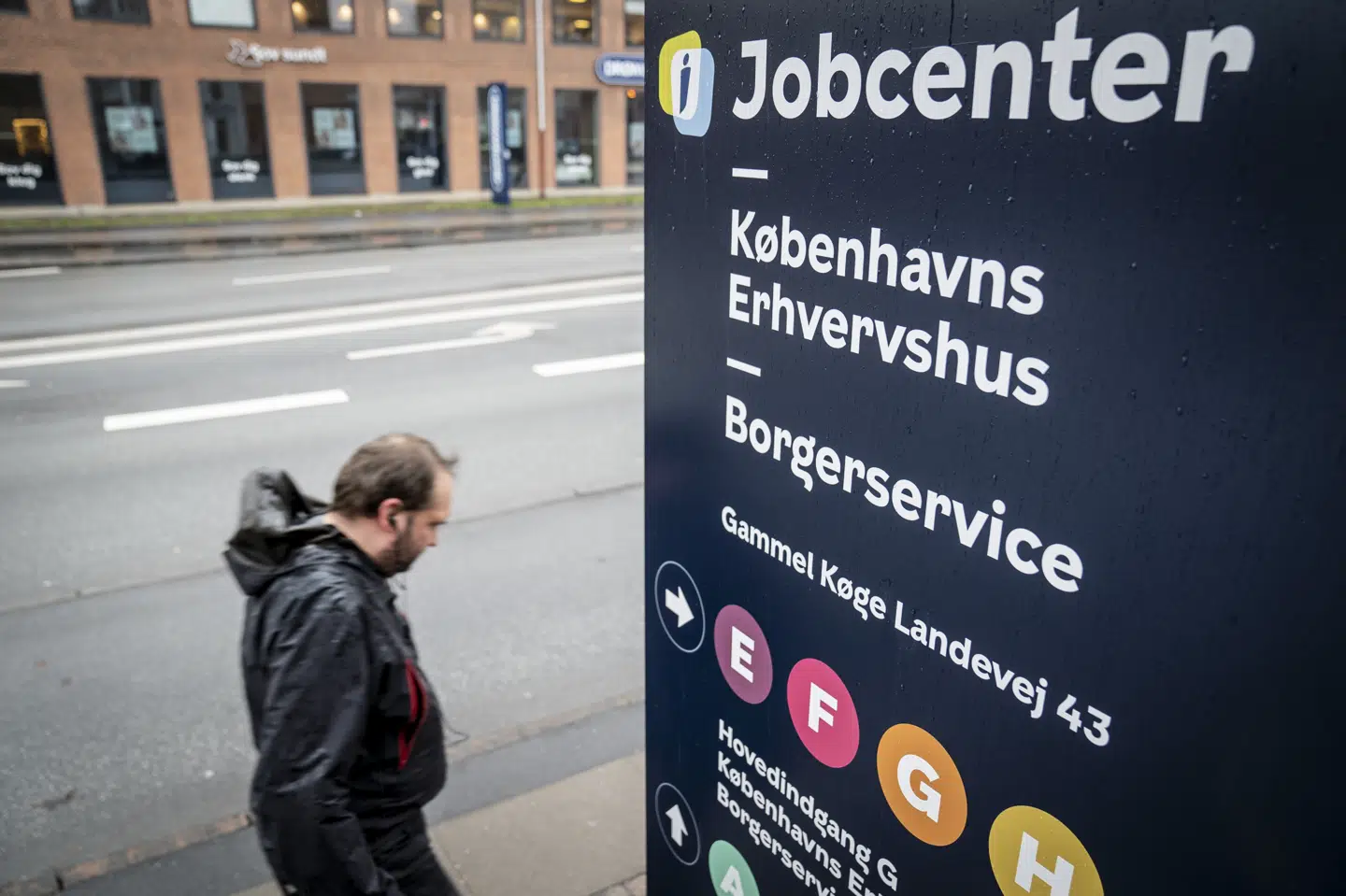 Overordnet vil regeringen spare tre milliarder kroner i 2030 ved at nedlægge jobcentrene (arkivfoto).