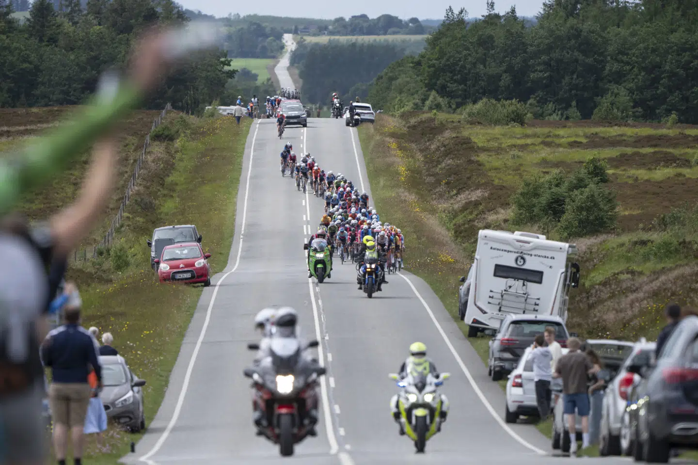 Trek forsøgte at holde snor i de mange udbrudsforsøg, men til sidst gik det galt for Mads Pedersens hold.