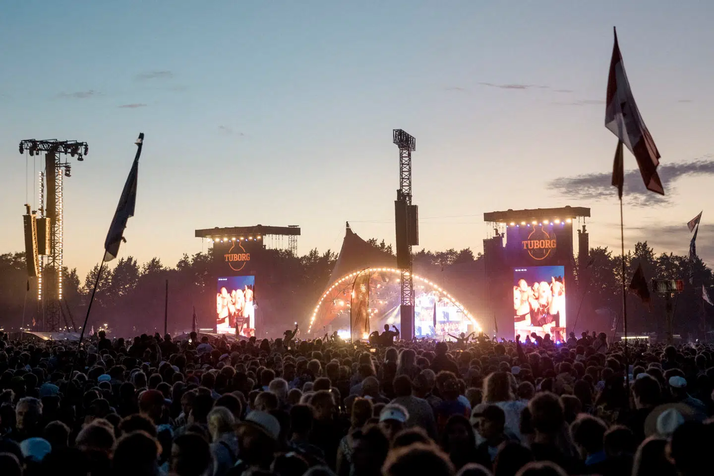 Store navne som Red Hot Chili Peppers, Metallica, Kanye West og Post Malone (på billedet) har spillet på Orange Scene i sin nuværende udformning.