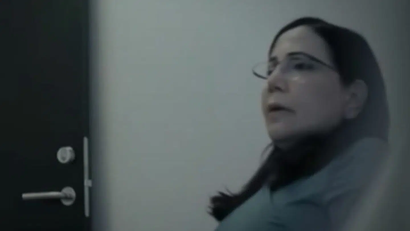 På tv talte hun med TV 2-muldvarpen Amira Smajic om at tjene nemme penge på autister. Nu er hun selv tiltalt for fusk med hjælpemidler under corona-epidemien.