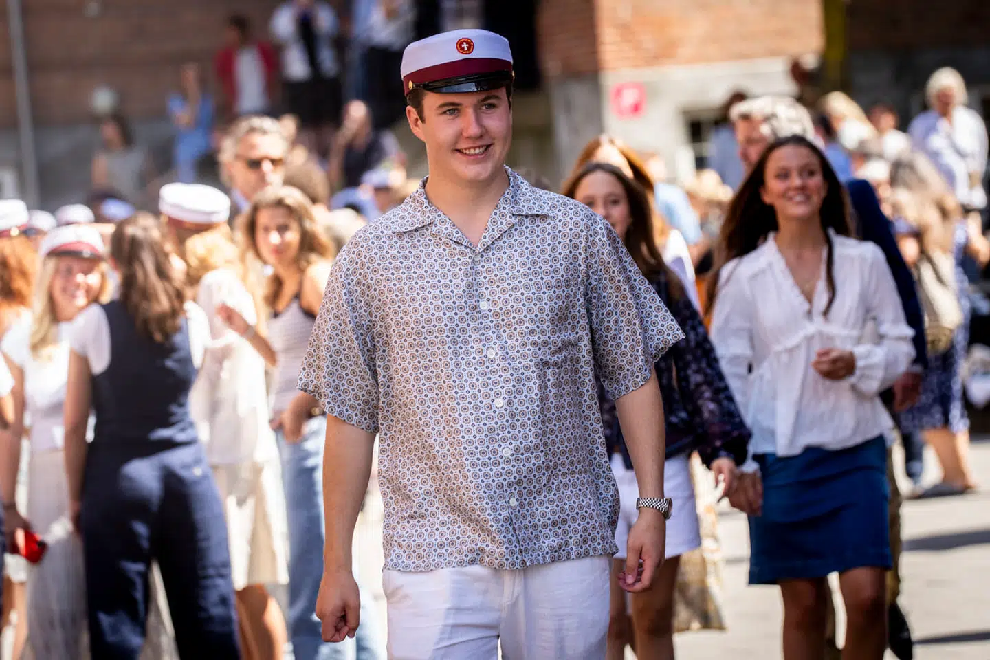 Kronprins Christian har afsluttet sin sidste eksamen og er blevet student fra Ordrup Gymnasium, mandag den 24. juni 2024.