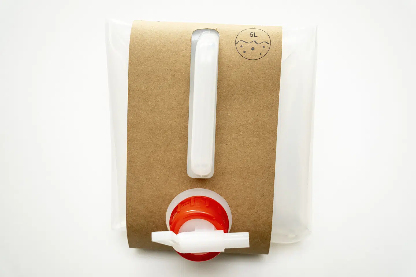 Blandt myndighedernes anbefalinger til hjemmeberedskab under en krise er at have tre liter vand per person per døgn. (Arkivfoto).