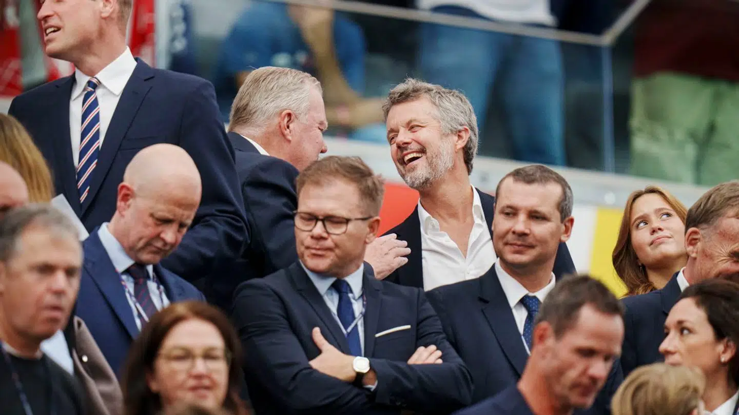 Prins William, Kong Frederik og Prinsesse Josephine før EM-kampen i gruppe C mellem Danmark og England på Frankfurt Arena i Tyskland torsdag den 20. juni 2024.