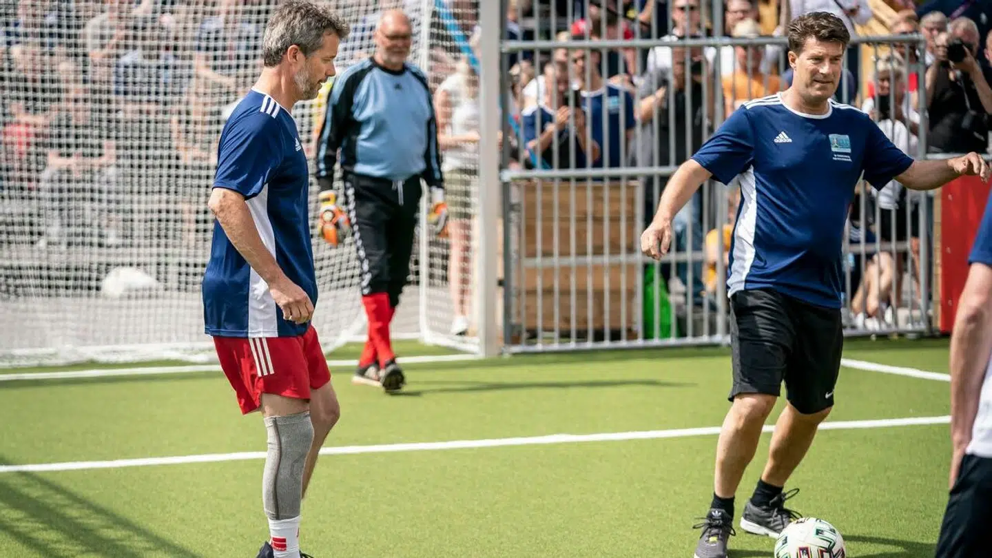 Kronprins Frederik og Michael Laudrup under showkamp under EM i 2021.