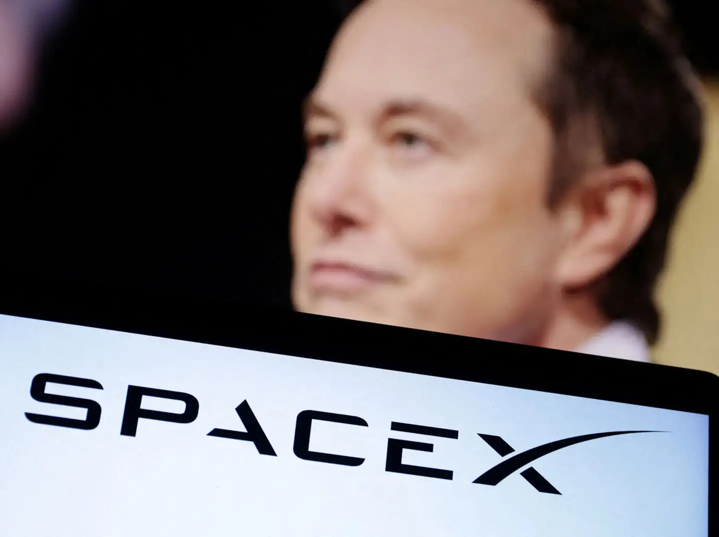 Forberedelserne på et inside-aktiesalg af SpaceX kommer på bagkant af en række succeser i det forgangne år. Blandt andet en række bemandede opsendelser.