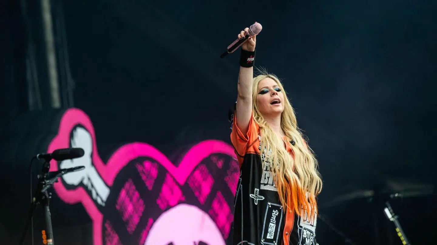 Avril Lavigne på Tinderbox.
