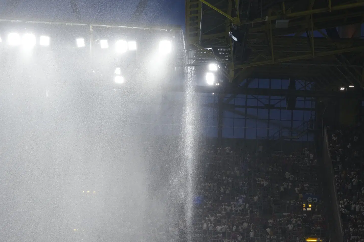 Tordenvejret medførte ligeledes et kraftigt regnvejr i Dortmund.