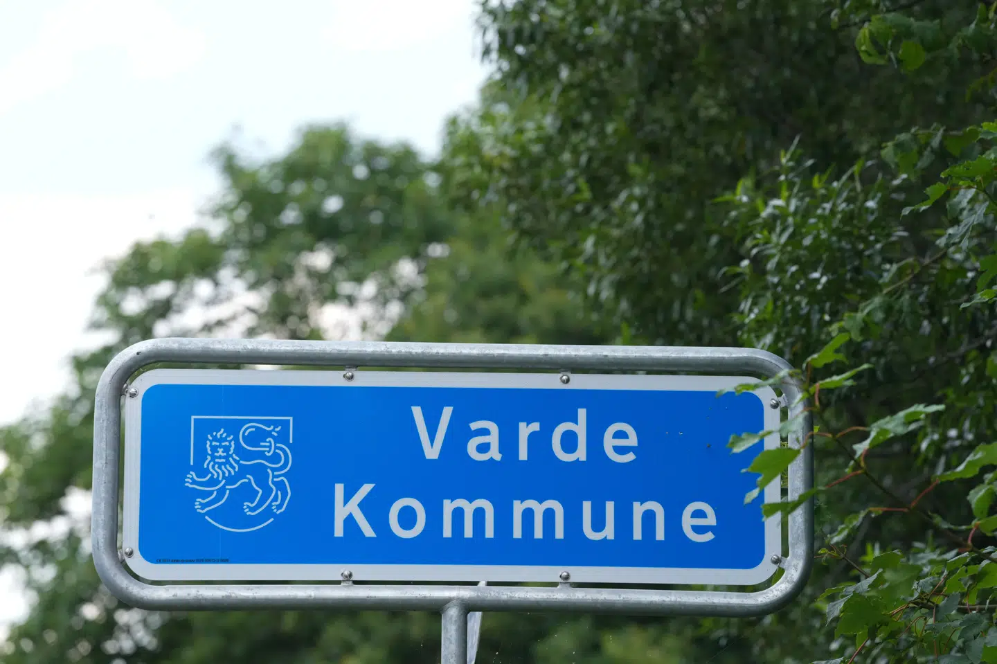 Varde Kommune tilbyder tilskuere, skuespillere og frivillige psykologhjælp efter en del af et stort træ søndag eftermiddag væltede ned over en friluftsscene og dertilhørende tilskuerpladser. Ingen kom til skade ved hændelsen. (Arkivfoto).