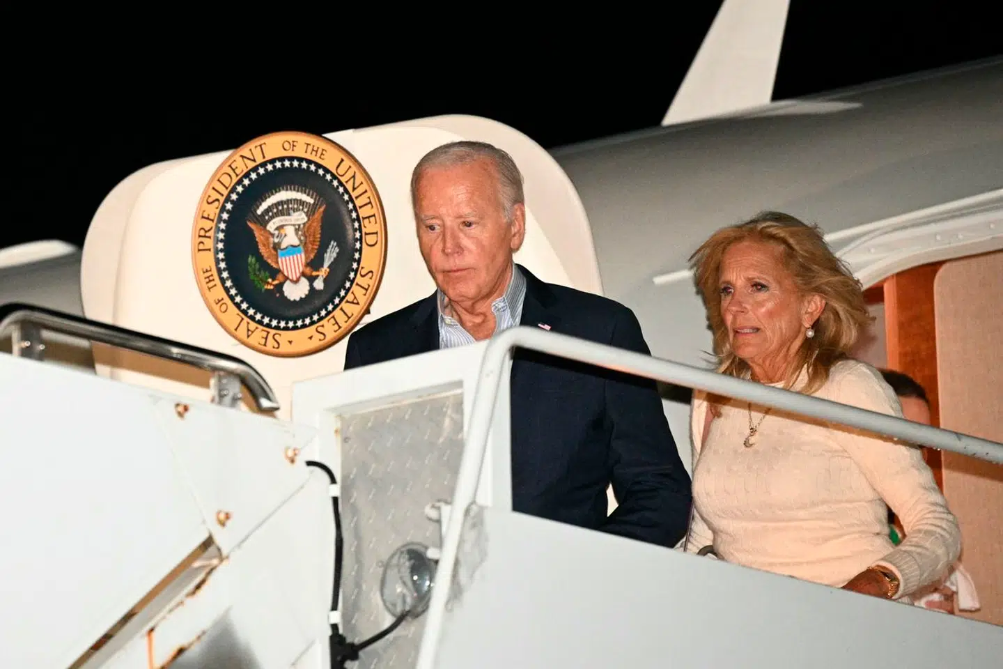 Joe og Jill Biden landede i Hagerstown, Maryland, hvorefter de kørte til Camp David.