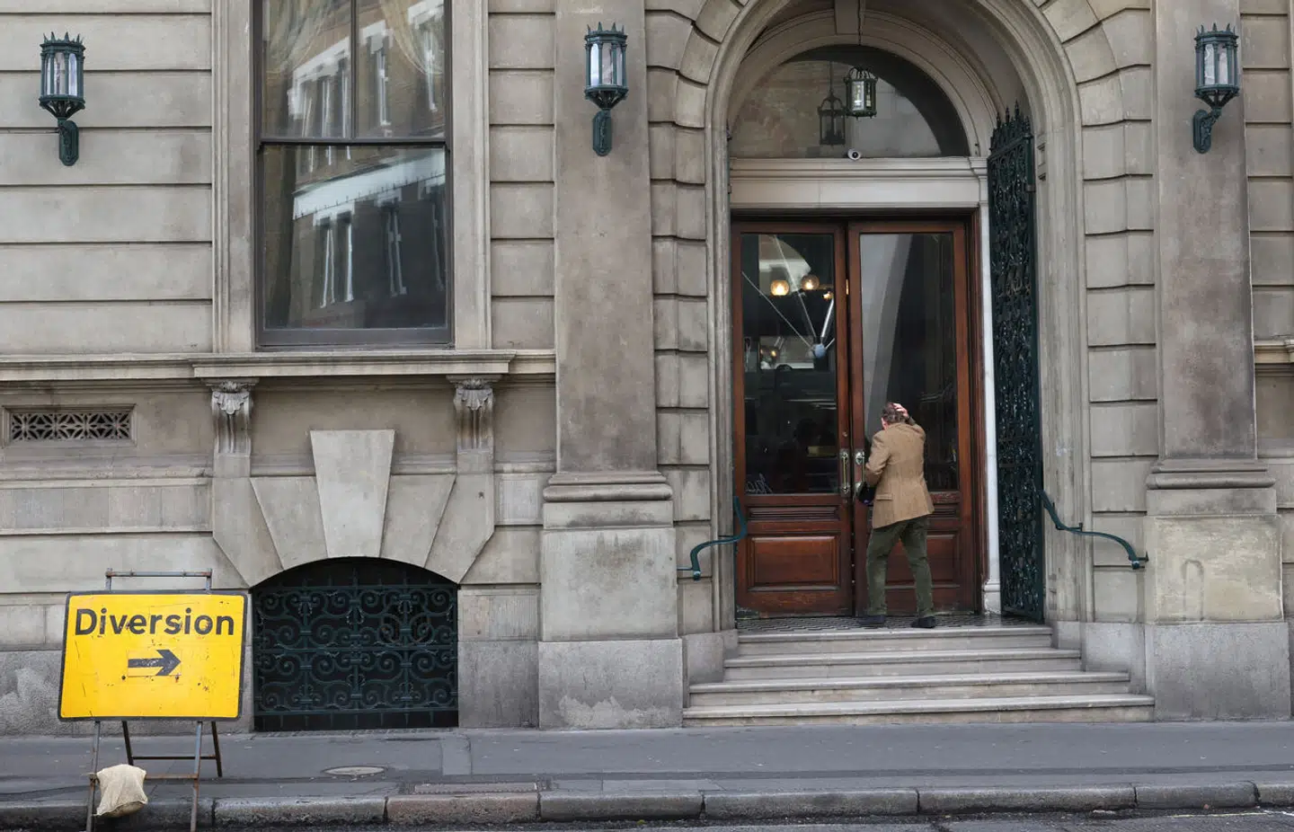 The Garrick Club ligger midt i London. Klubben blev dannet i 1831 af en række skuespillere og er navngivet efter skuespilleren David Garrick.