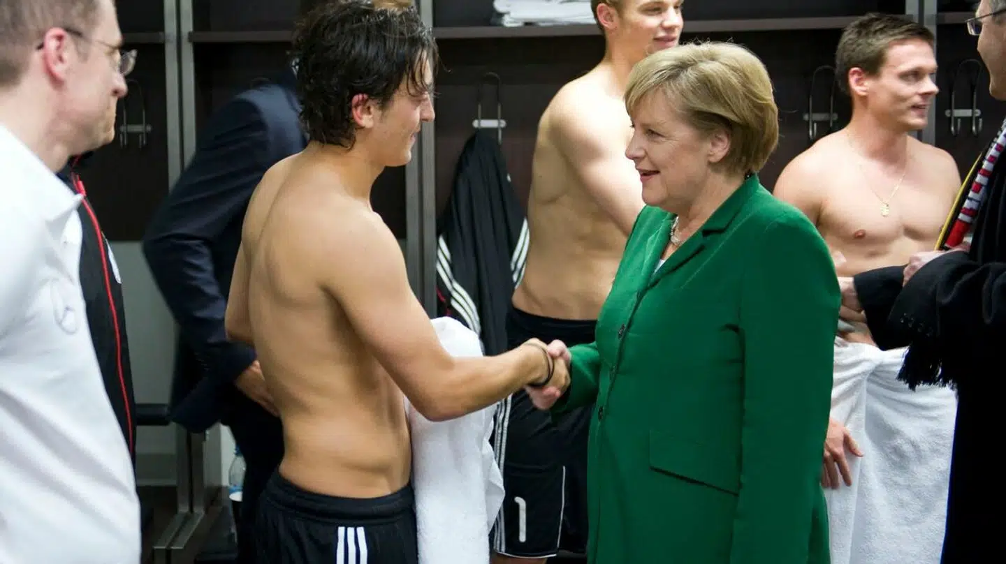 Sådan så Mesut Özil ud under sin aktive karriere.