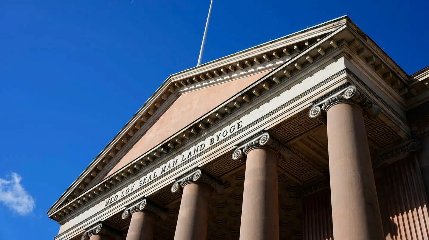 Den 25-årige kvinde bliver onsdag eftermiddag fremstillet i grundlovsforhør ved Københavns Byret.