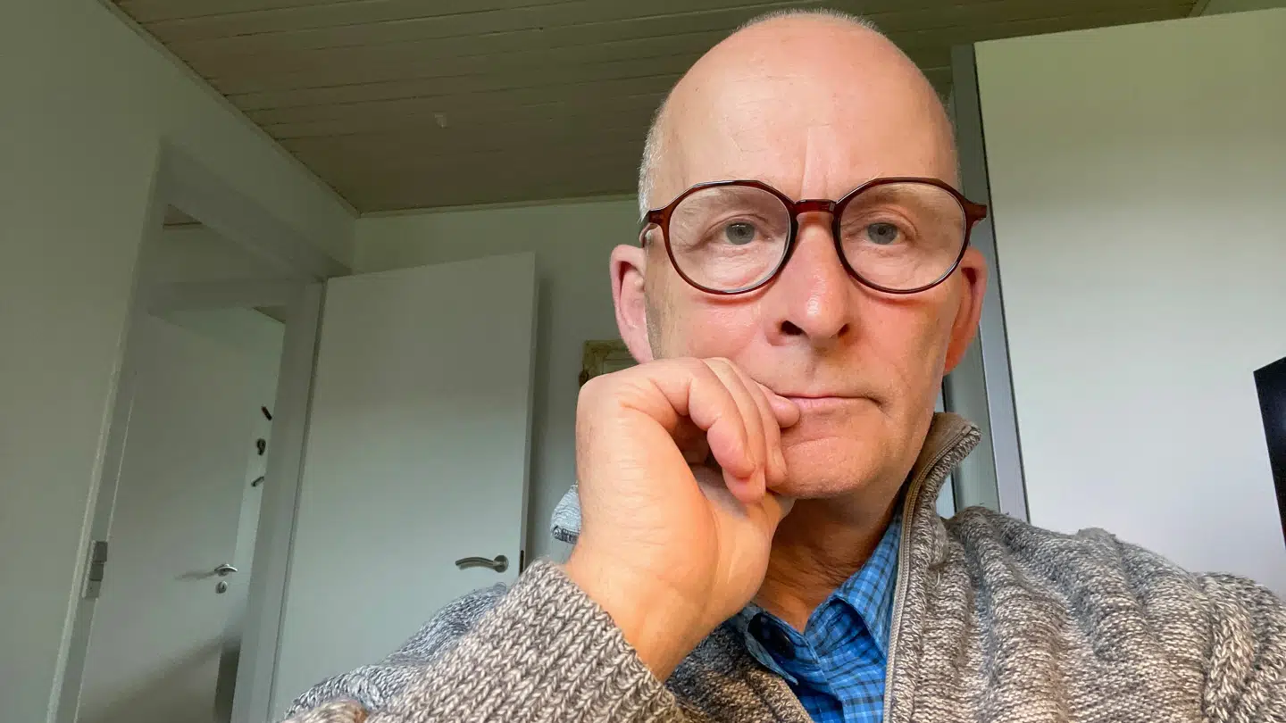 Michael Fitzwilliams fra Middelfart er to gange trukket for sine flybilletter til Athen til oktober.