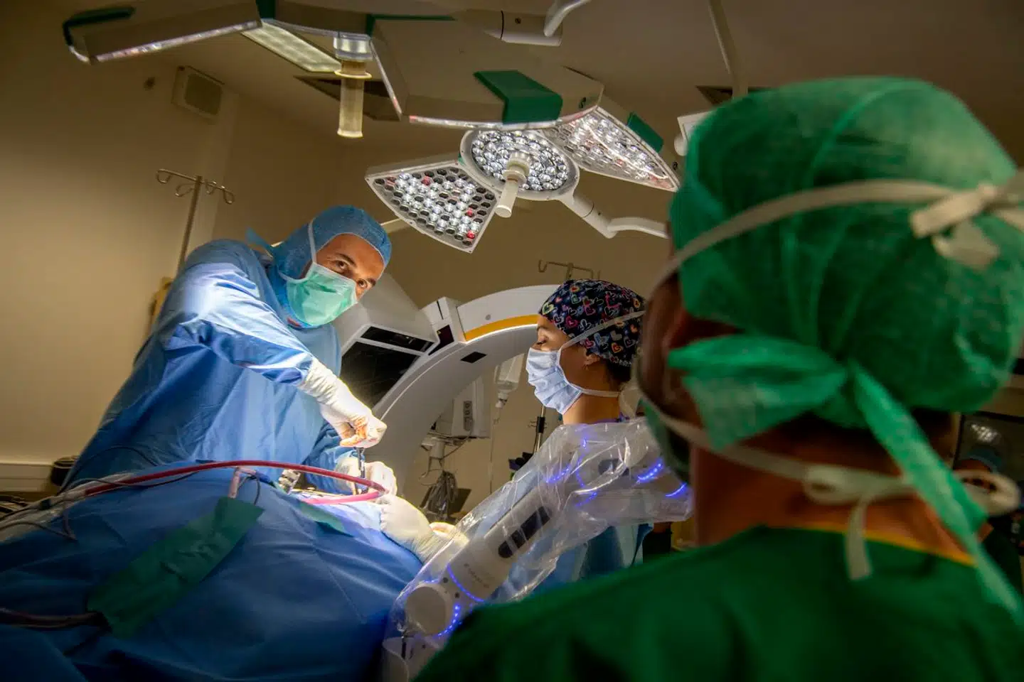 Sygdom blandt kirurgerne tvinger Region Sjælland til at henvise brystkræftramte til operation i Region Hovedstaden, som også skal modtage flere patienter fra Grønland. Det presser kapaciteten og kan føre til længere ventetider. Arkivfoto: Loic Venance/AFP/Ritzau Scanpix