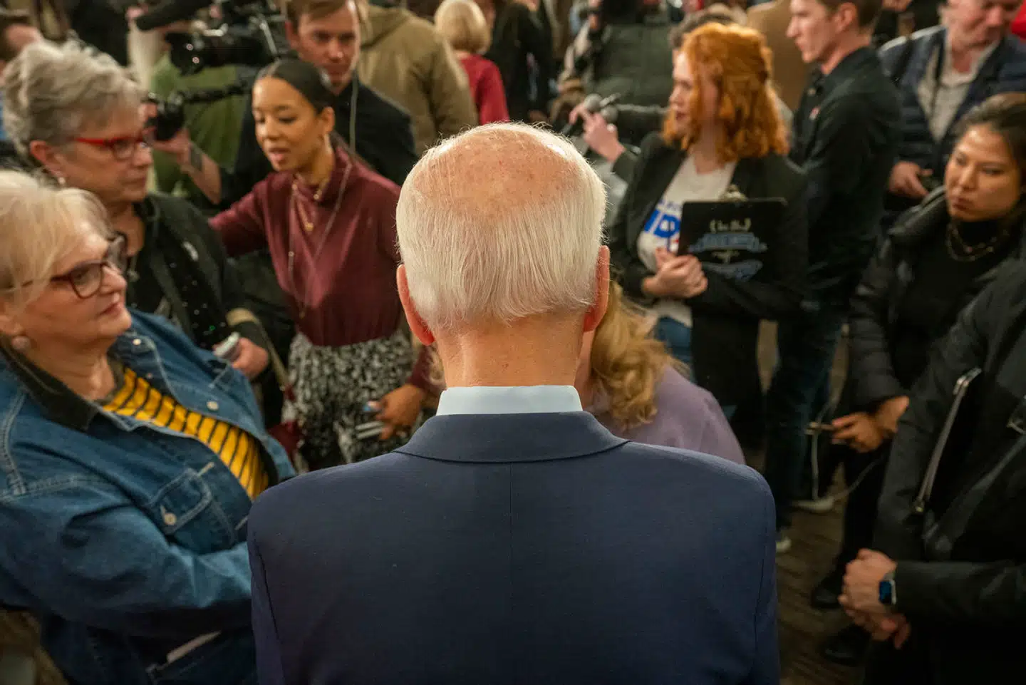 Fredag og søndag har Joe Biden valgmøder i to svingstater, hvor det er vigtigt, at han klarer sig godt, hvis han skal kunne lukke ned for kritikken af hans svage præsentation ved den seneste tv-duel imod Trump. Her ses Joe Biden til vælgermøde i Iowa tilbage i i 2020.