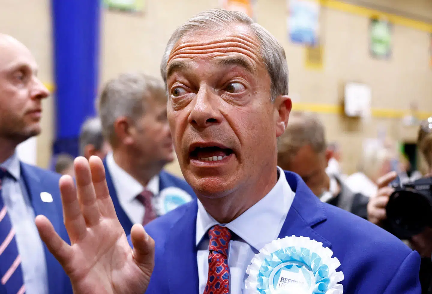 Nigel Farage er for første gang valgt ind i parlamentet.