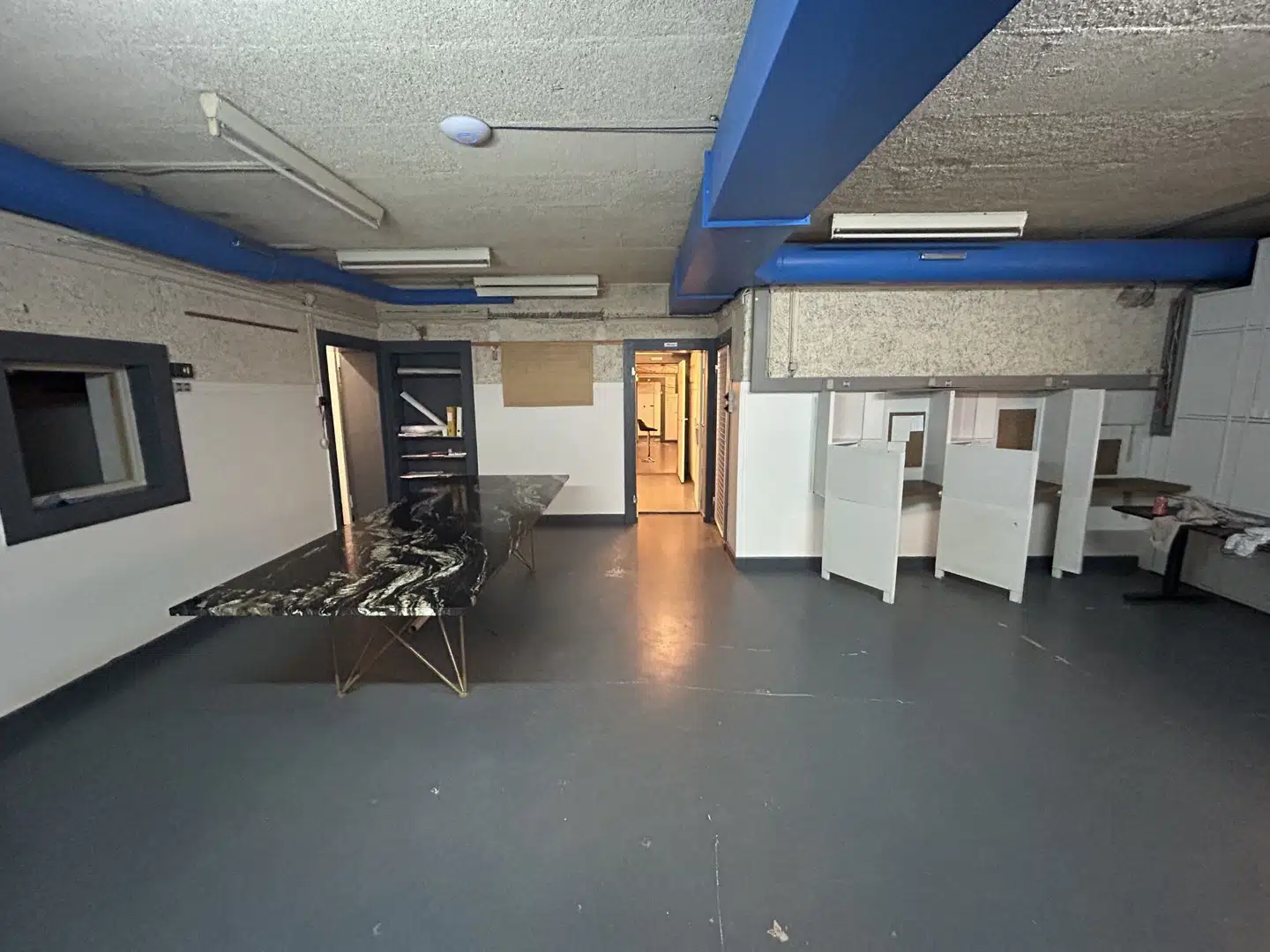 Indenfor i bunkeren på Sejerskovvej i Odense.