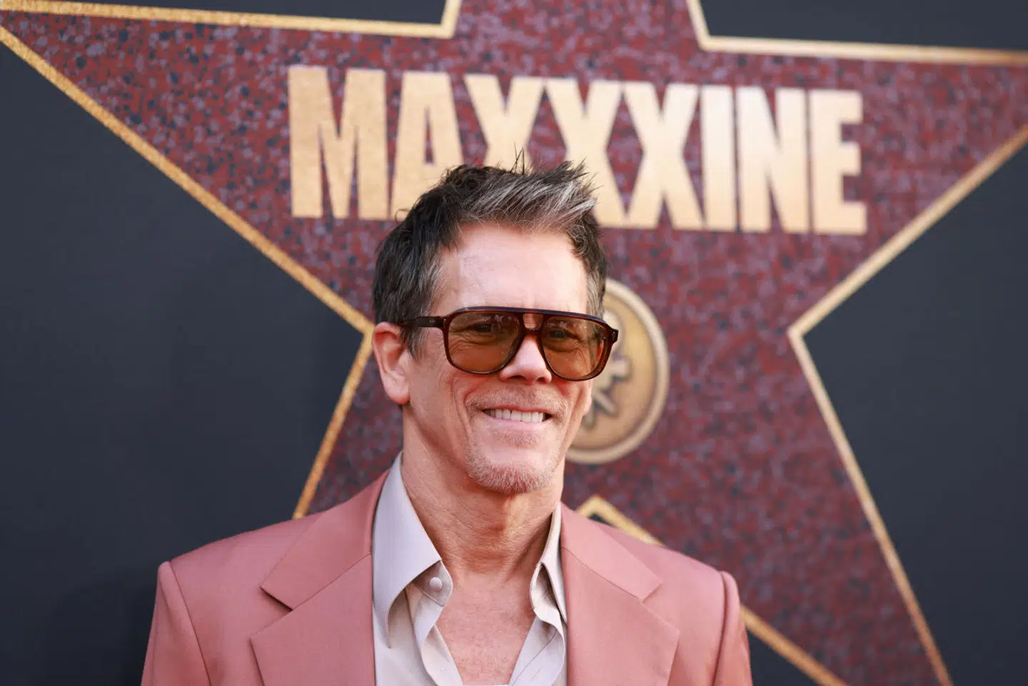 Kevin Bacon har opdaget, at han nyder sin berømmelse. Den kendte skuespiller brød sig i hvert fald ikke om at være anonym for en dag.