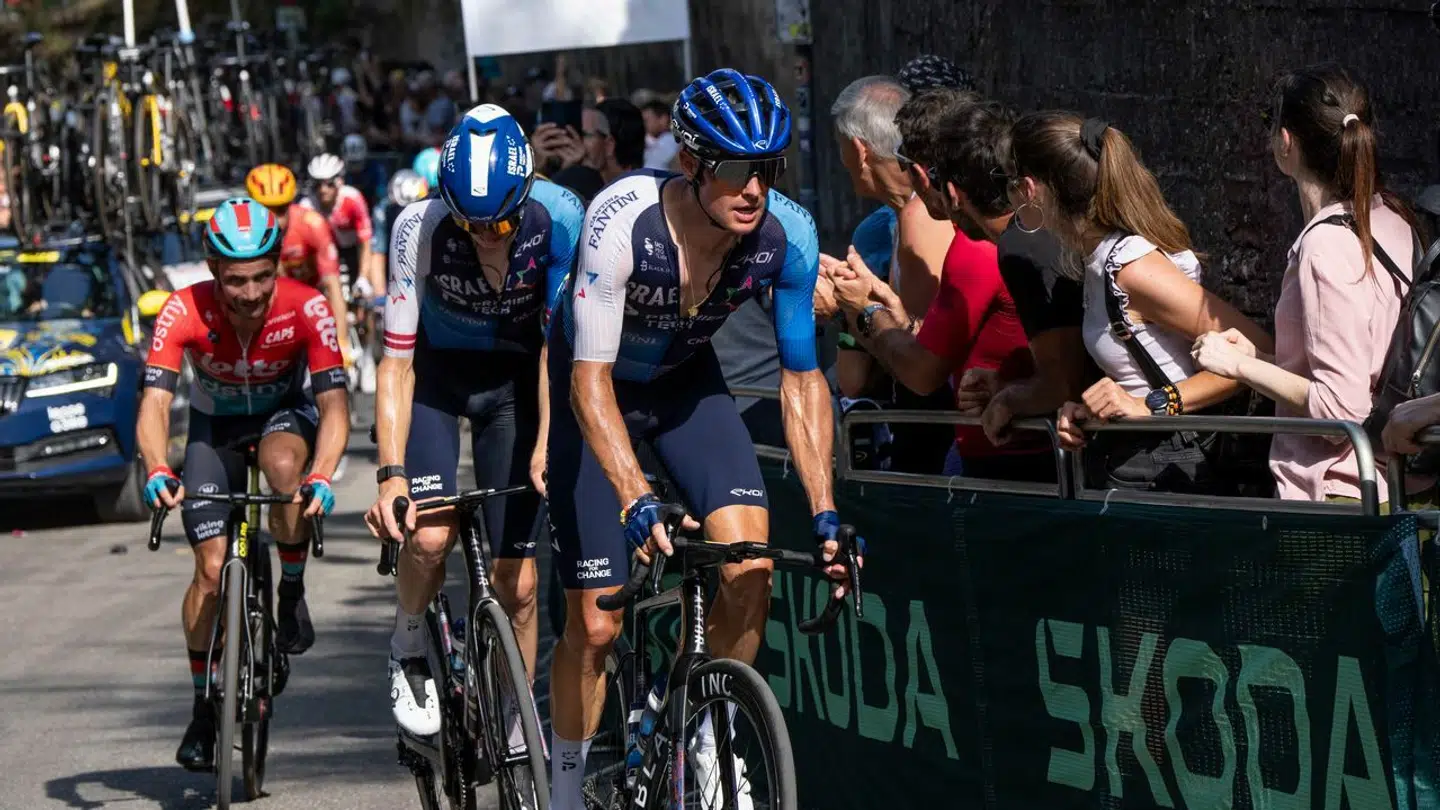 Jakob Fuglsang sad med fremme, hvor det var rigtig sjovt på vanvidsetapen i Troyes.