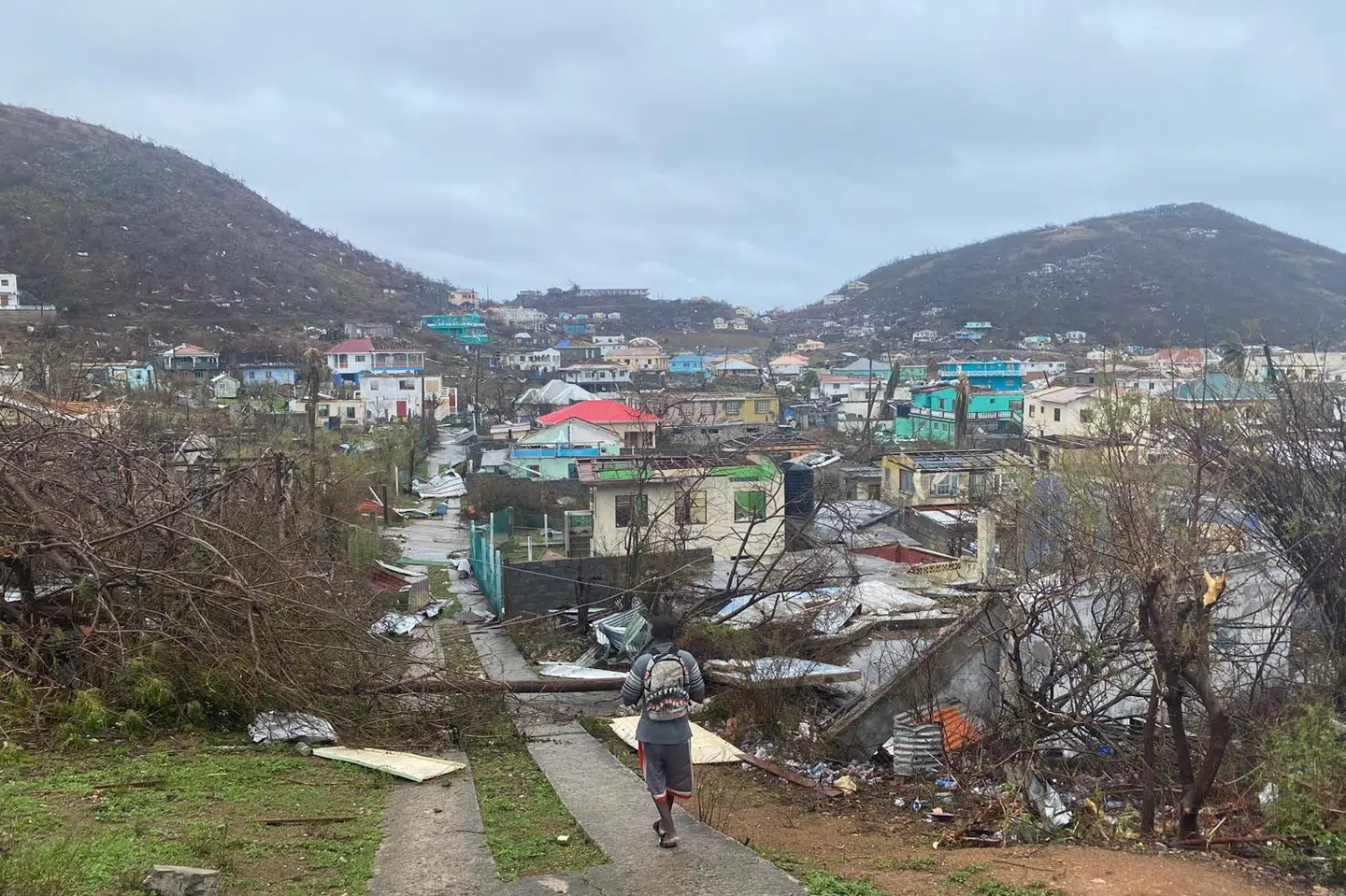 På flere caribiske øer frygter man konsekvenserne af den igangværende orkan "Beryl". Her er det Saint Vincent og Grenadinerne.