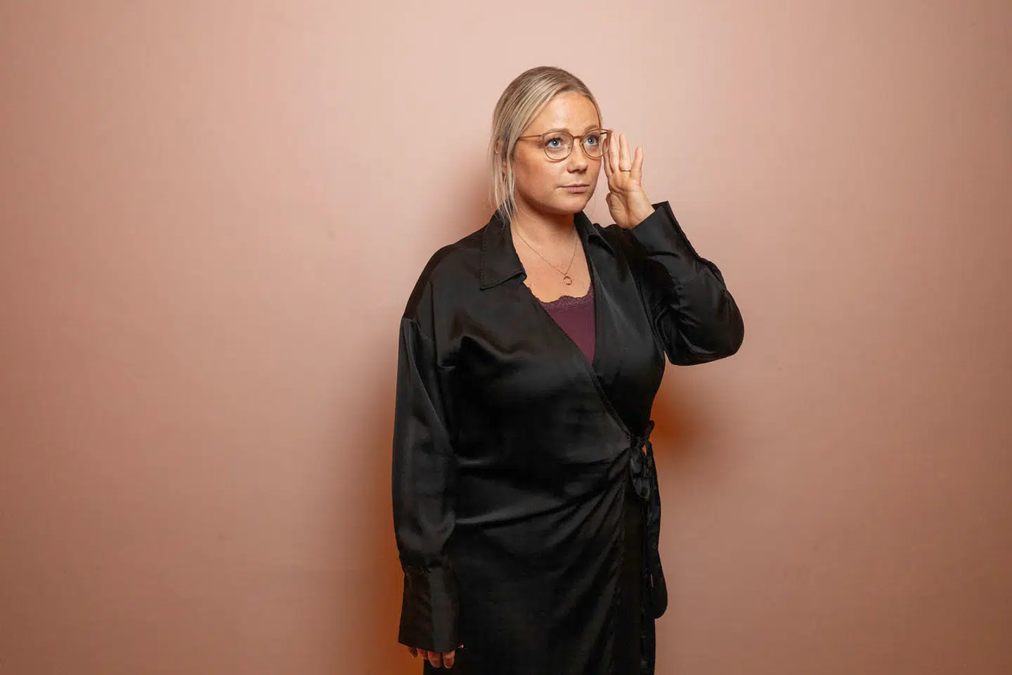 »Det bizarre er, at jeg netop tidligere har haft Liberal Alliance som trofast støtte, når vi argumenterede for flere midler til den frie forskning og en styrkelse af Danmarks Frie Forskningsfond. Denne ændrede kurs er et ærgerligt signal,« skriver Stinus Lindgreen. På billedet Sólbjørg Jakobsen (LA).