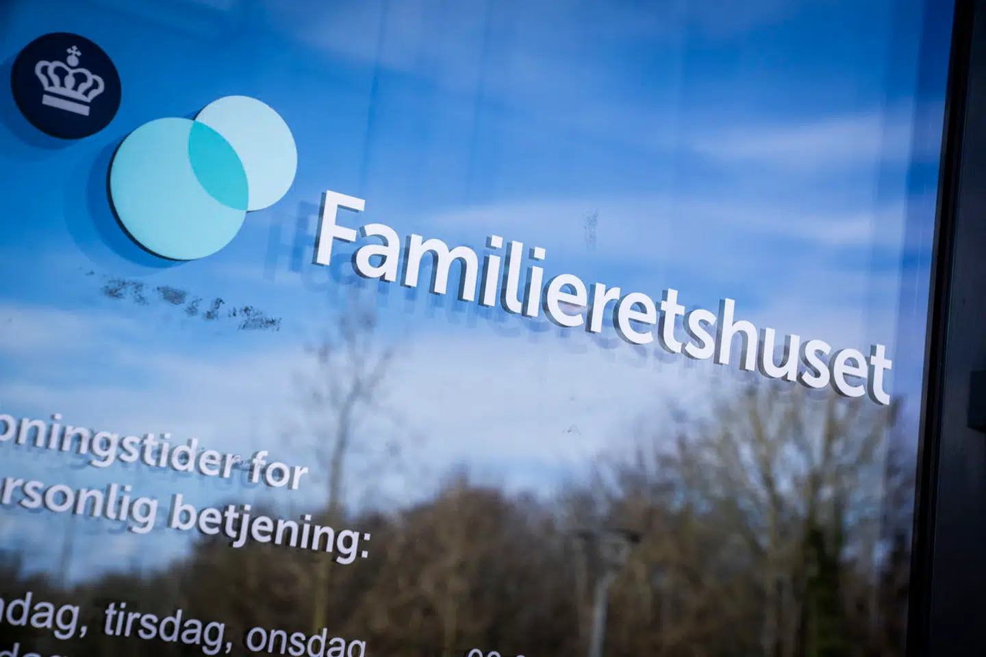 »Der er nu oprettet mere end 400.000 fremtidsfuldmagter, og der er desværre for lidt fokus på de krav, som den gode fremtidsfuldmagt forudsætter. Derfor er oplysning meget vigtigt, hvilket vi i brevkassen forsøger at medvirke til«, skriver advokat Allan Ohms i denne brevkasse.