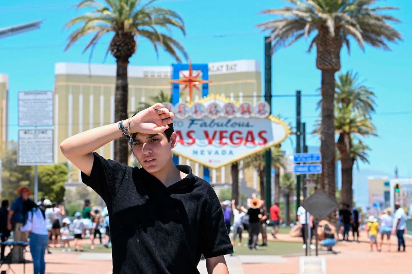 I disse dage er det ikke anbefalelsesværdigt at bevæge sig udenfor i middagsheden i Las Vegas i mere end få minutter.