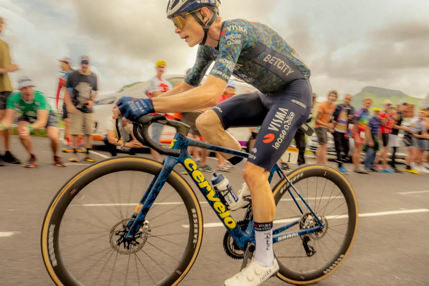 Vingegaard jagter Pogacar på Puy Mary Pas de Peyrol.