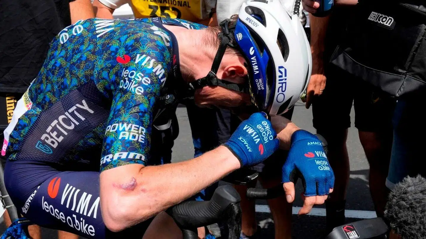 Jonas Vingegaard brød sammen efter sin triumf på 11. etape.