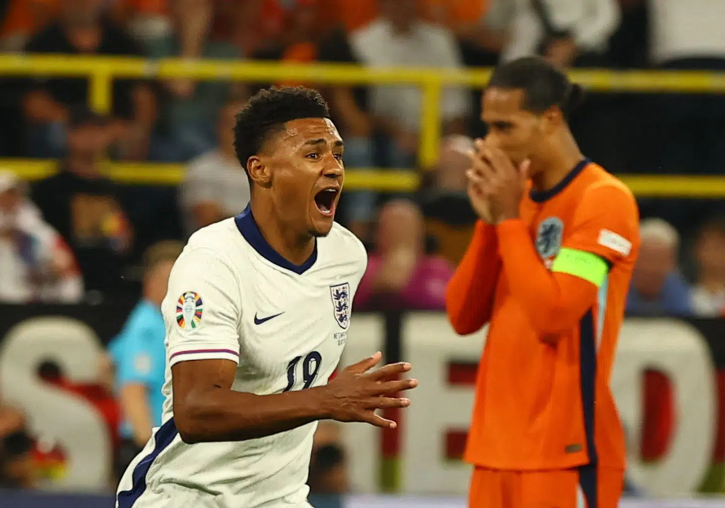 Soccer Football - Euro 2024 - Semi Final - Netherlands v England - Dortmund BVB Stadion, Dortmund, Germany - July 10, 2024 England's Ollie Watkins celebrates scoring their second goal REUTERS/Kai Pfaffenbach